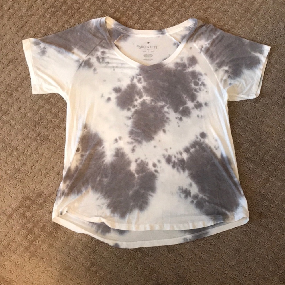American Eagle V-Neck T-Shirt